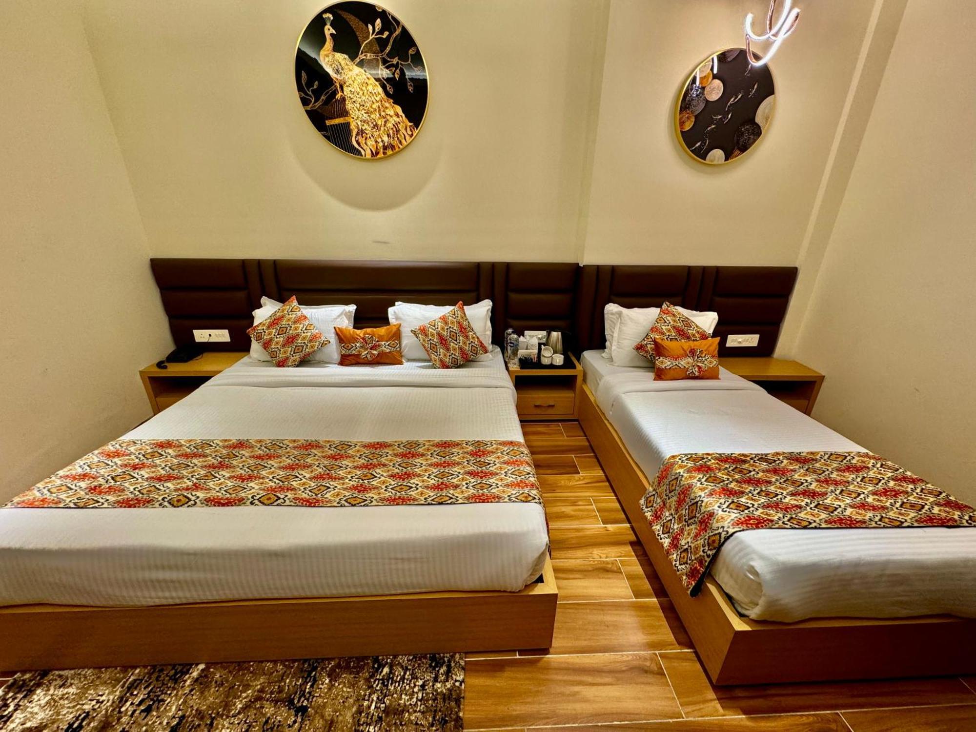 Hotel Heaven View - 50M From Golden Temple Amritsar Eksteriør bilde